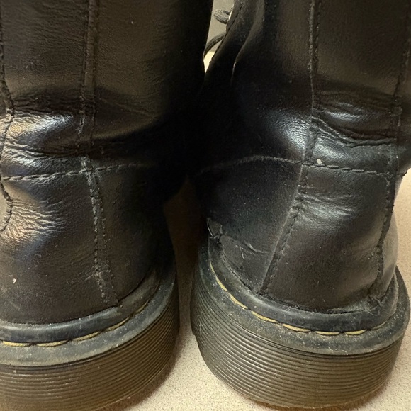 Size 8 doc Martens - Picture 2 of 11